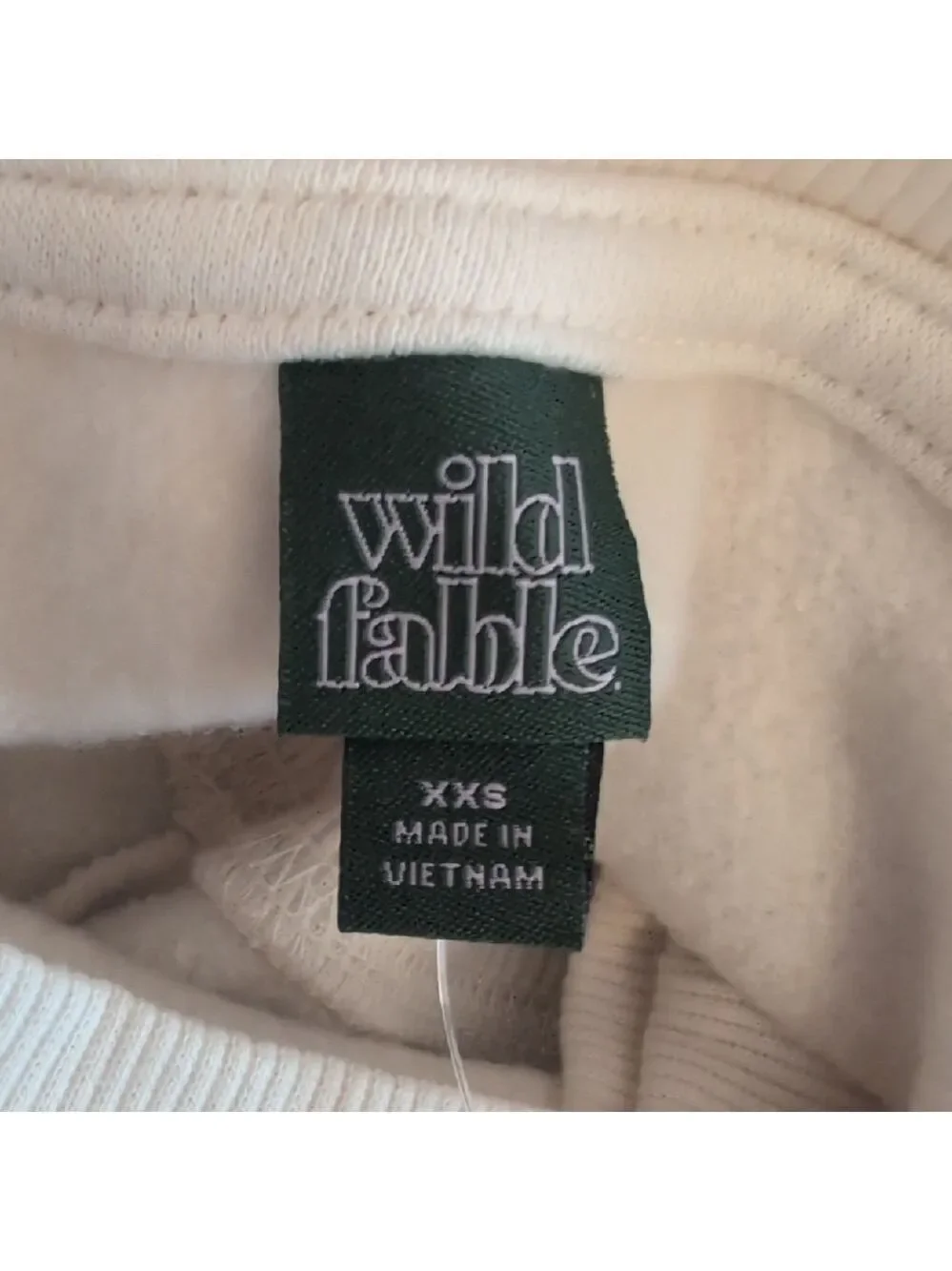 NWT Wild Fable Off-White Crew Neck Crop Sweatshirt XXS -717C - Picture 4 of 5